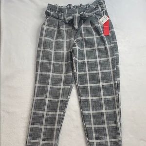 NEW! Comfy stylish dress pants.